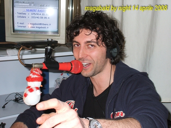 002.jpg - Magabald by Night